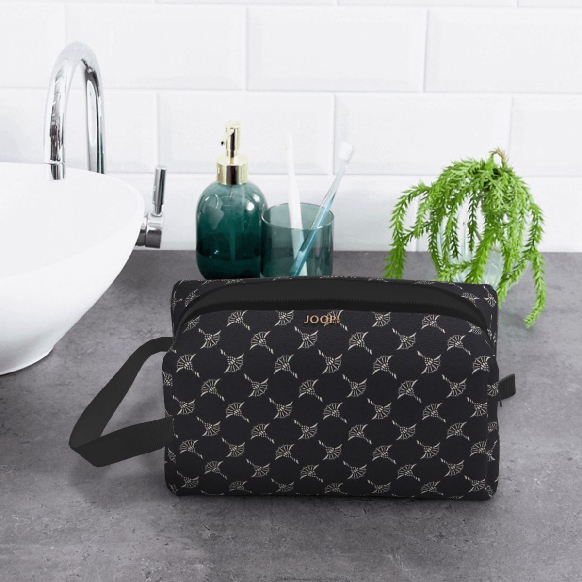 Custom J-joops Patten Toiletry - J Beauty Makeup ulasan dan harga