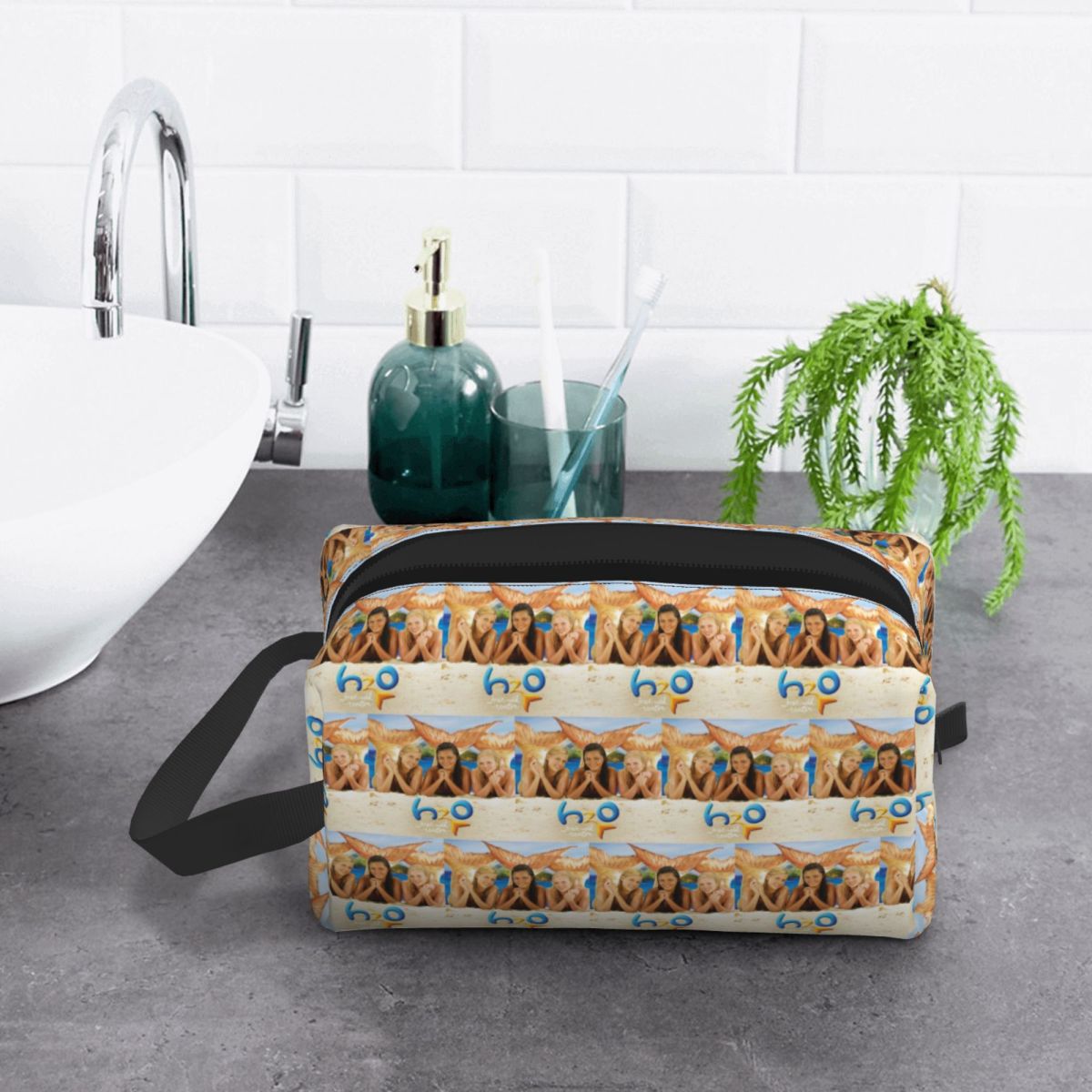 H2O Just Add Water Makeup Bag  - Just Beauty Makeup ulasan dan harga